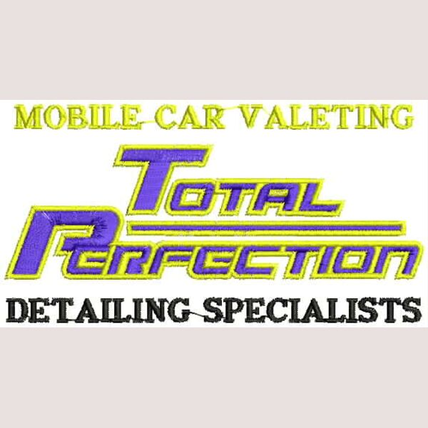 A110325 Mobile Car Valeting on Red Garment  new Thumbnail